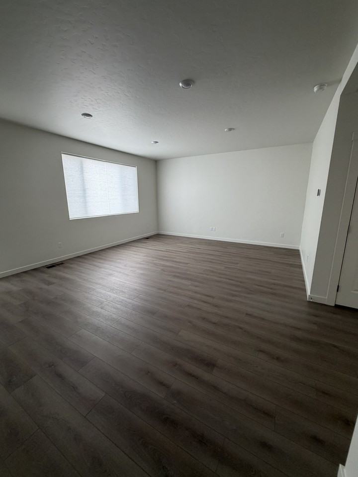 1578 S La Escalera Ave #1578 - Photo 3 of 14