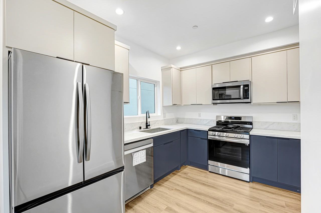 5348 1/2 Oakland St #5348-1-2 - Photo 5 of 37