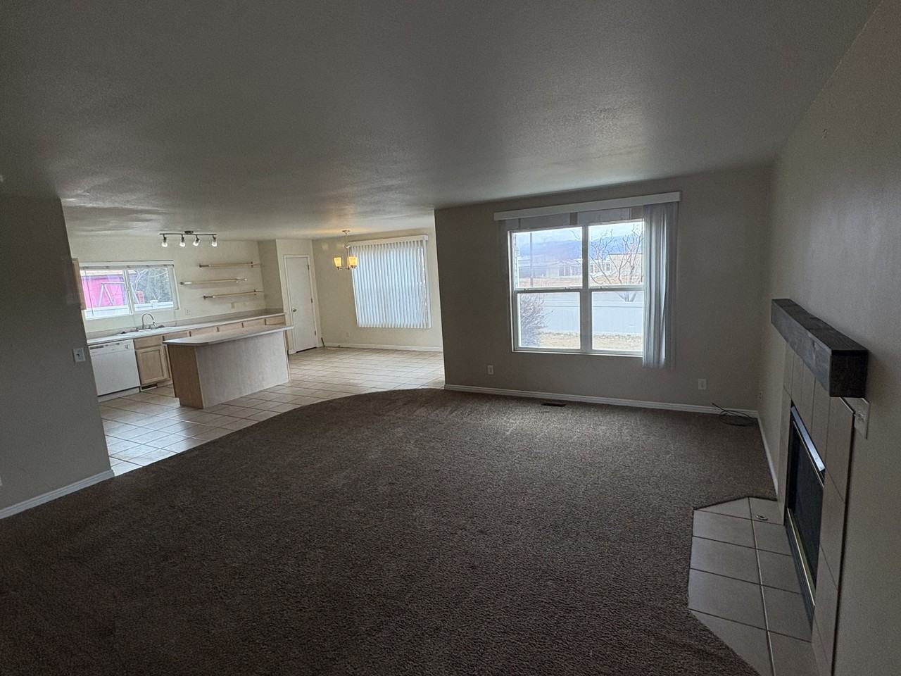 1884 Sunset Rd #1 - Photo 5 of 17