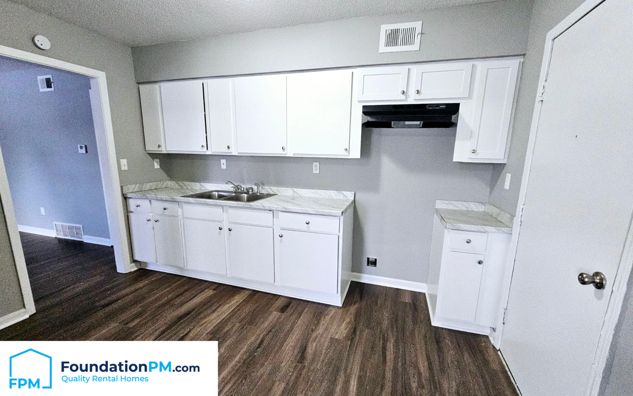 3448 Barbwood Dr #3448 - Photo 3 of 10