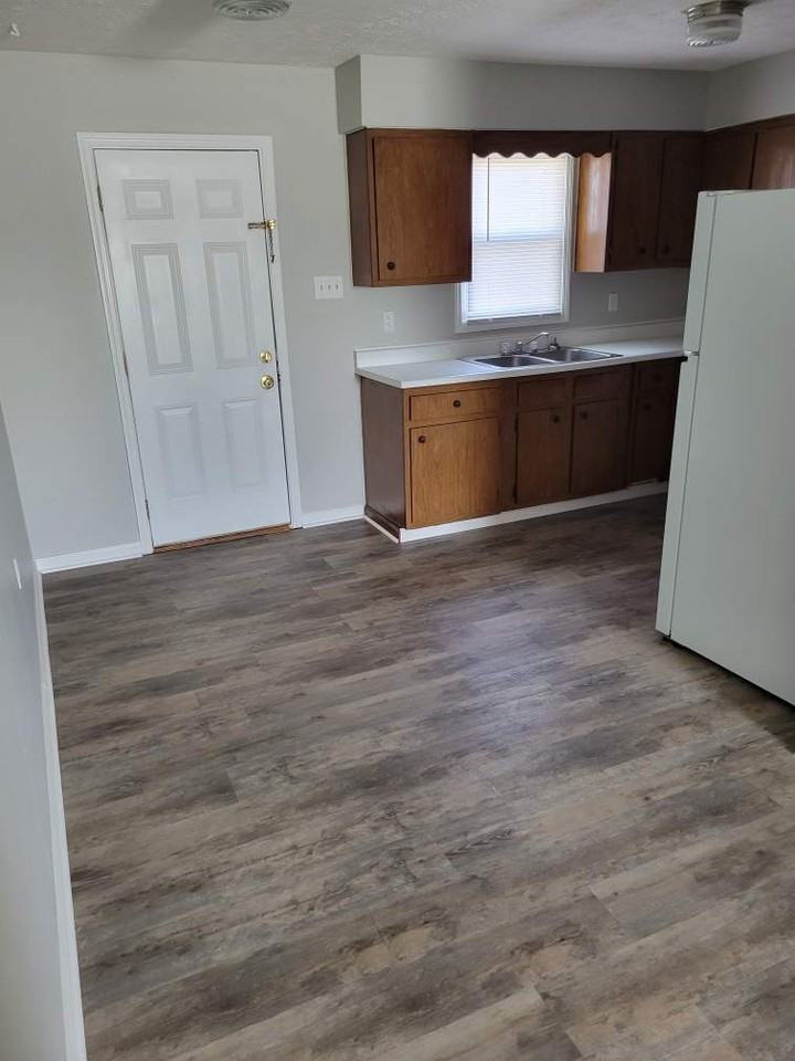 117 Spring Circle Rd #5 - Photo 3 of 8