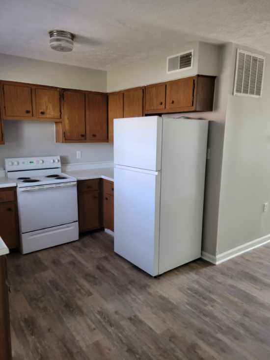 117 Spring Circle Rd #5 - Photo 4 of 8