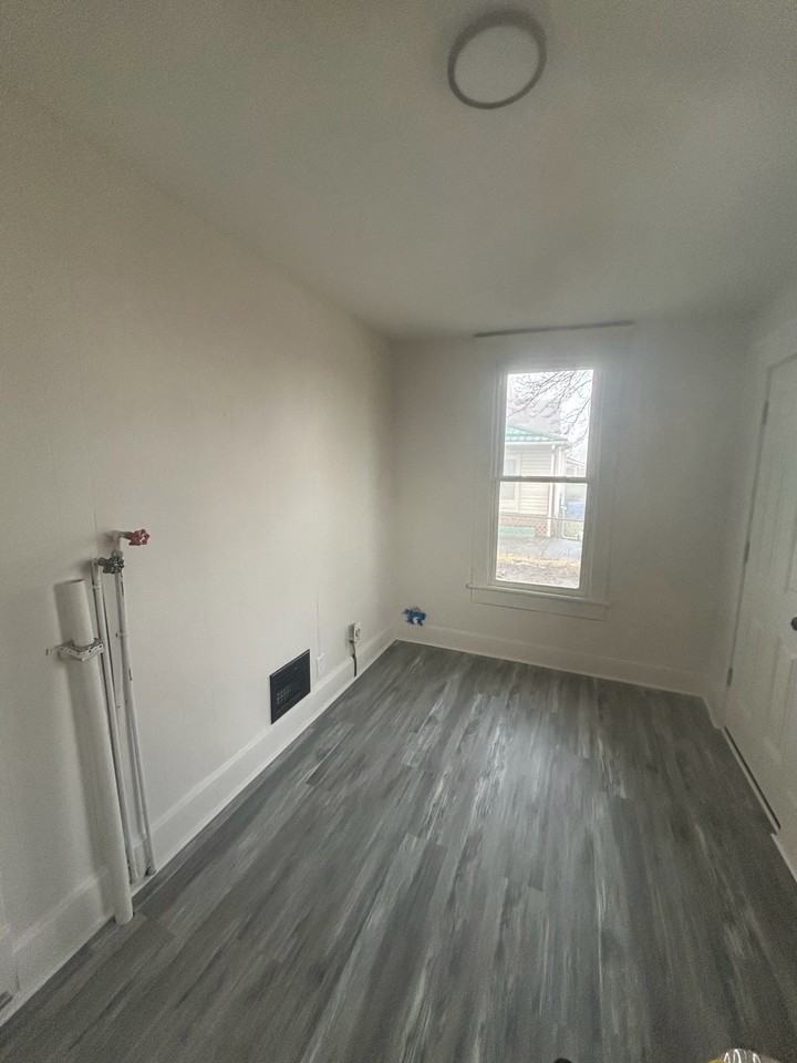 54 Riley St #1 - Photo 7 of 15