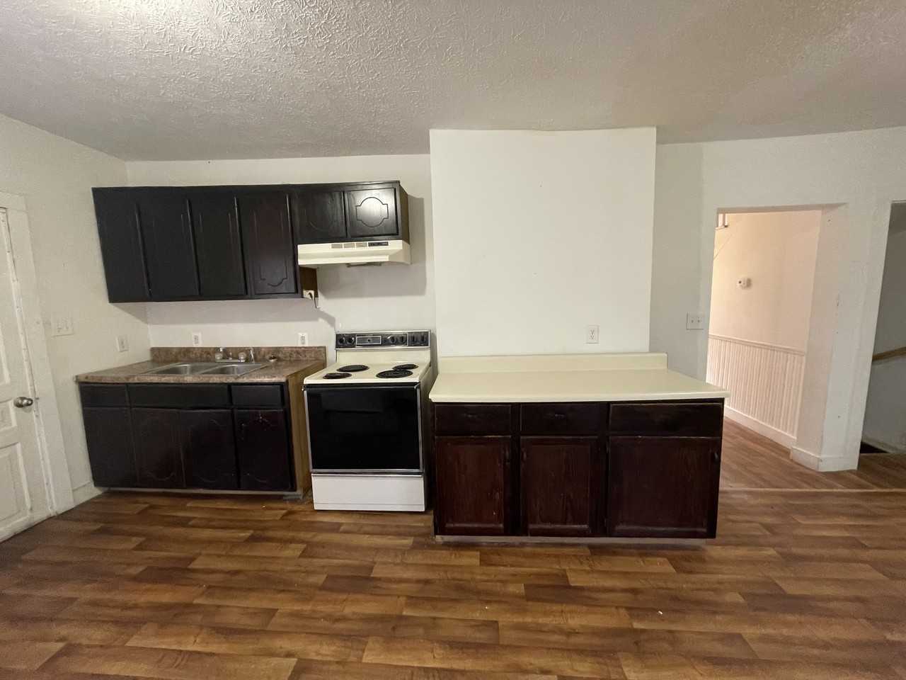 511 Florida Ave #1 - Photo 3 of 6