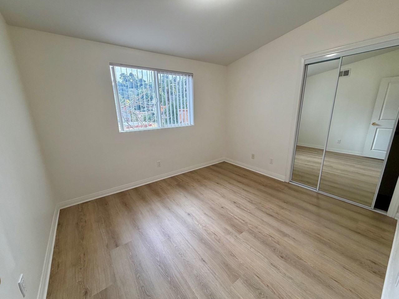 92 Monterey Rd #92F - Photo 6 of 7