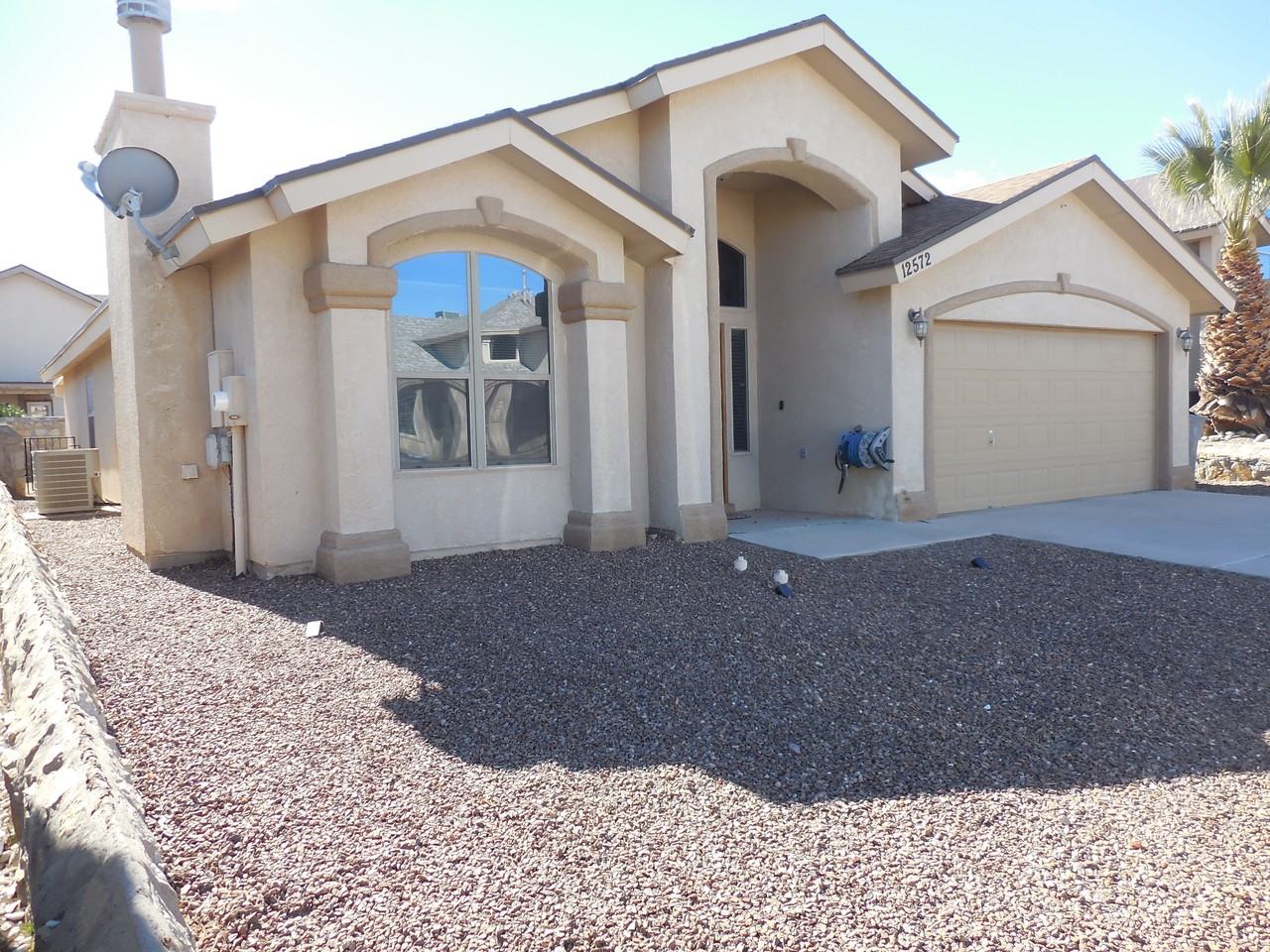 12572 Paseo Lindo Dr #1 - Photo 2 of 39