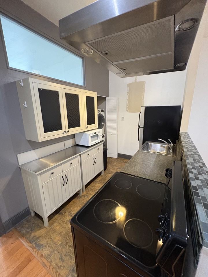 1914 Fairmount Ave #1 - Photo 2 of 7