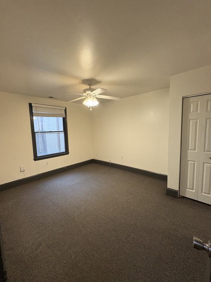 1914 Fairmount Ave #1 - Photo 4 of 7