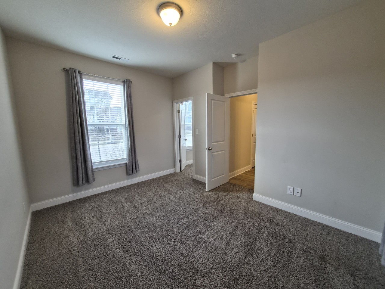 14221 James Dean Dr #1 - Photo 5 of 34