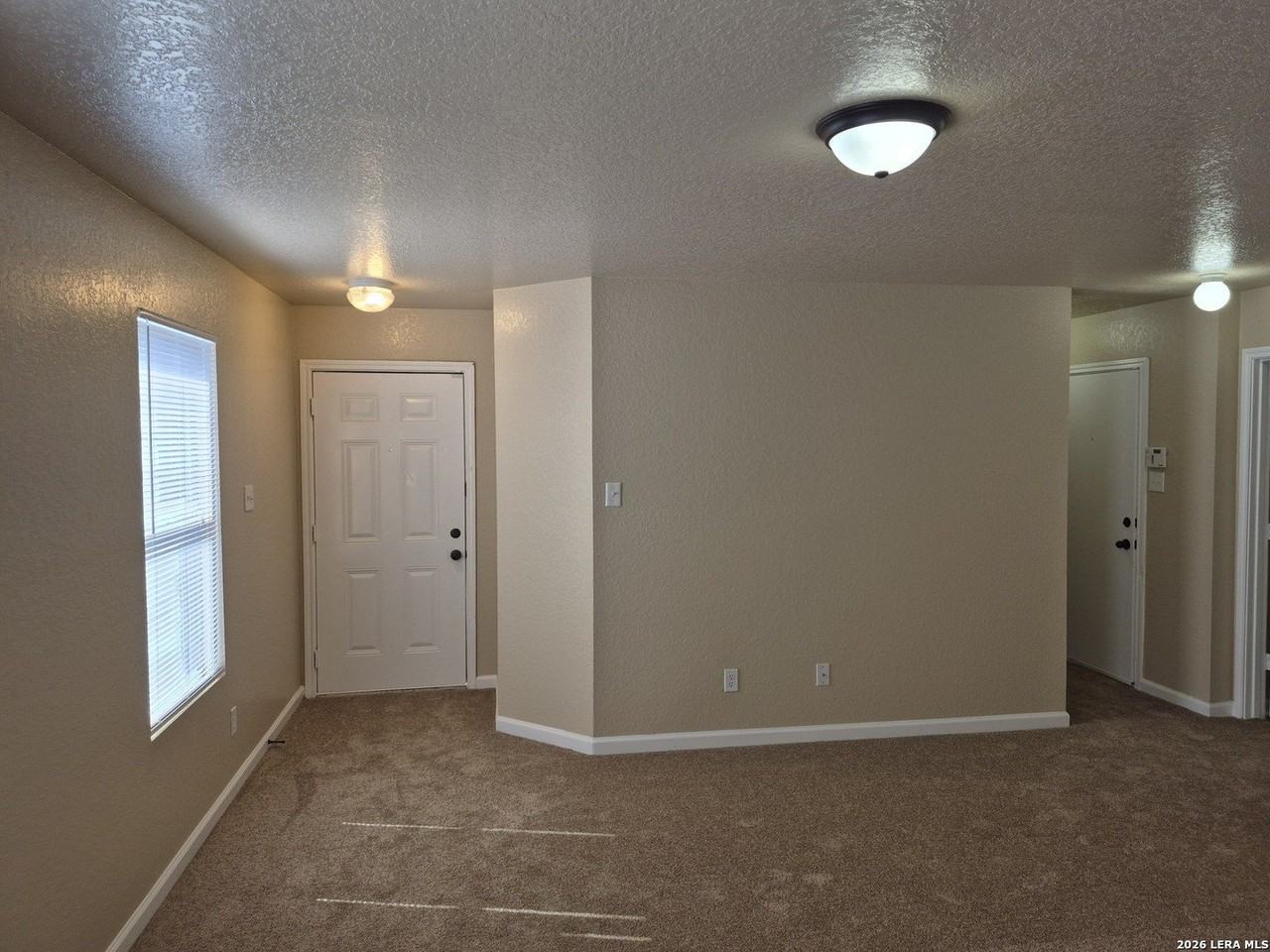 826 Absolon Farm - Photo 2 of 32