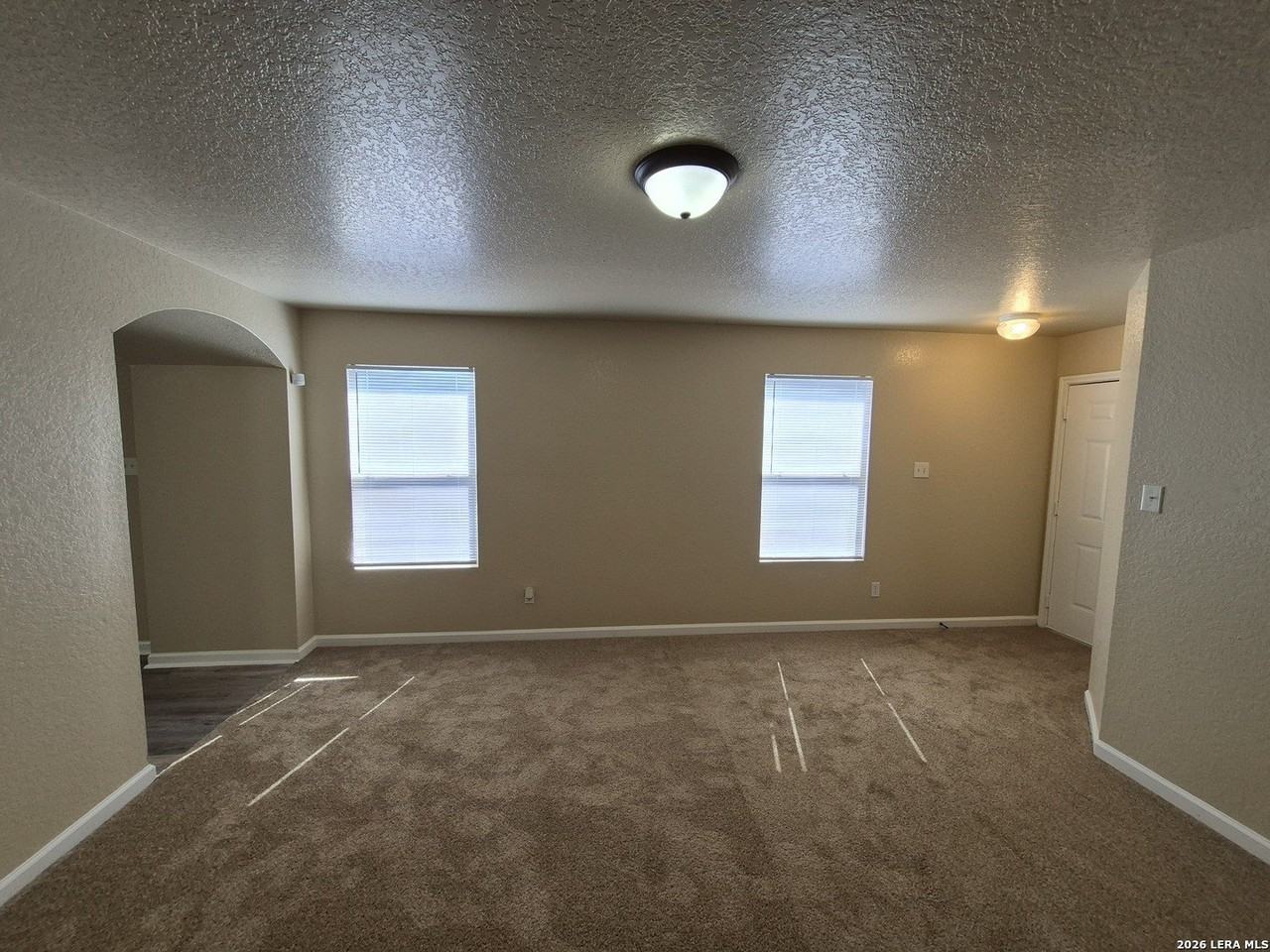 826 Absolon Farm - Photo 5 of 32