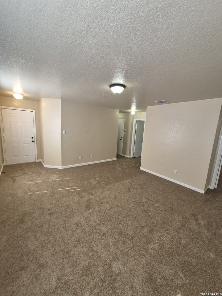 826 Absolon Farm - Photo 6 of 32