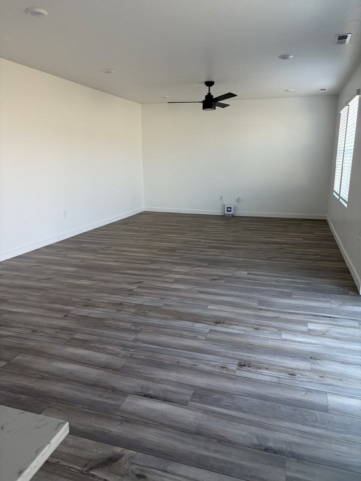 273 S Lightning Ave #273 - Photo 3 of 16