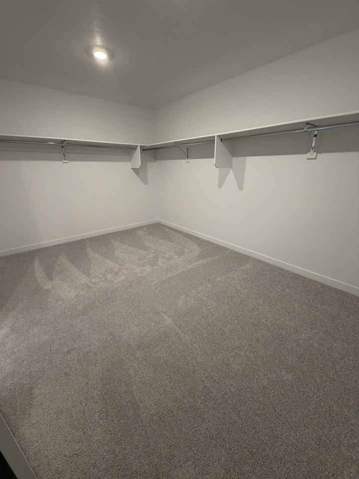 273 S Lightning Ave #273 - Photo 6 of 16