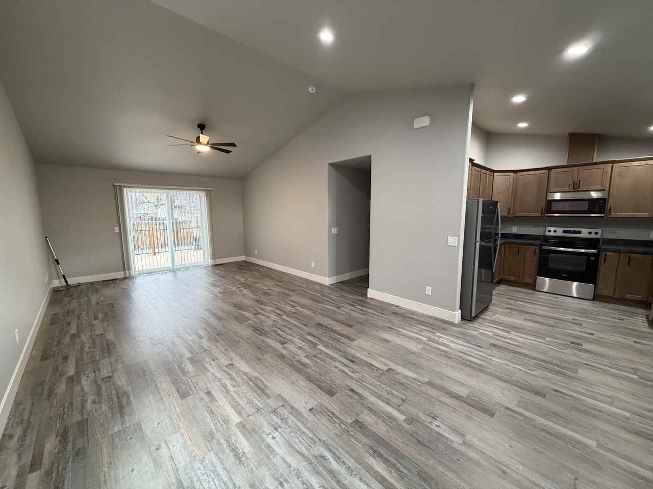 1335 Lynn Ave #1 - Photo 4 of 16