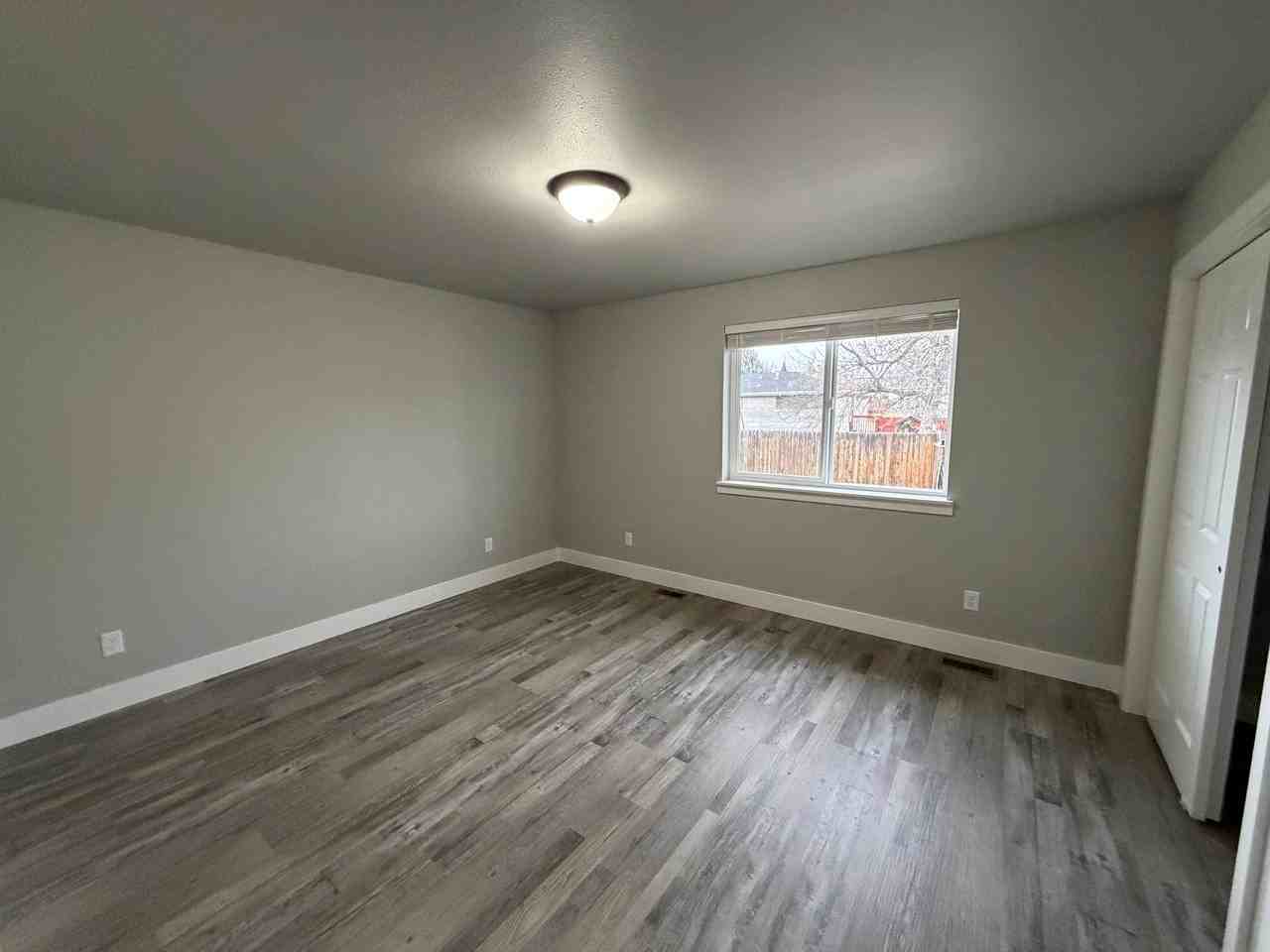 1335 Lynn Ave #1 - Photo 6 of 16