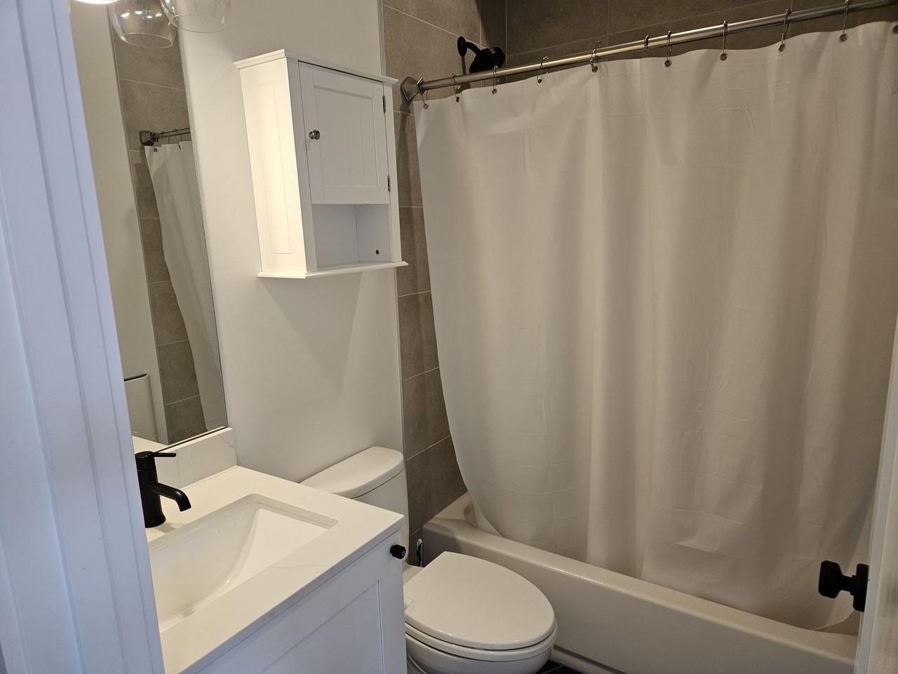 4610 Woodland Park Ave N #1 - Photo 5 of 22