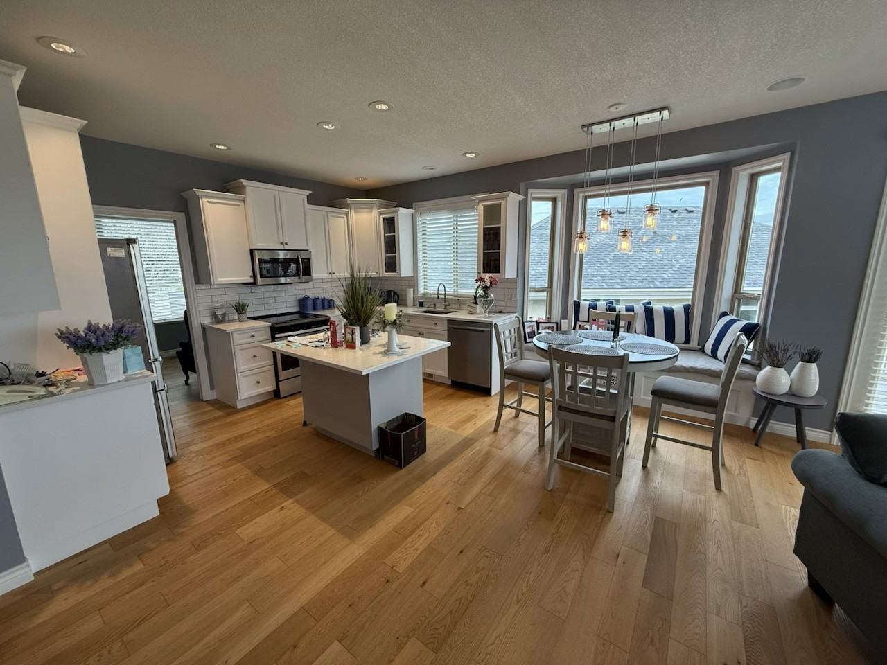 5354 Catalina Dr #1 - Photo 4 of 50