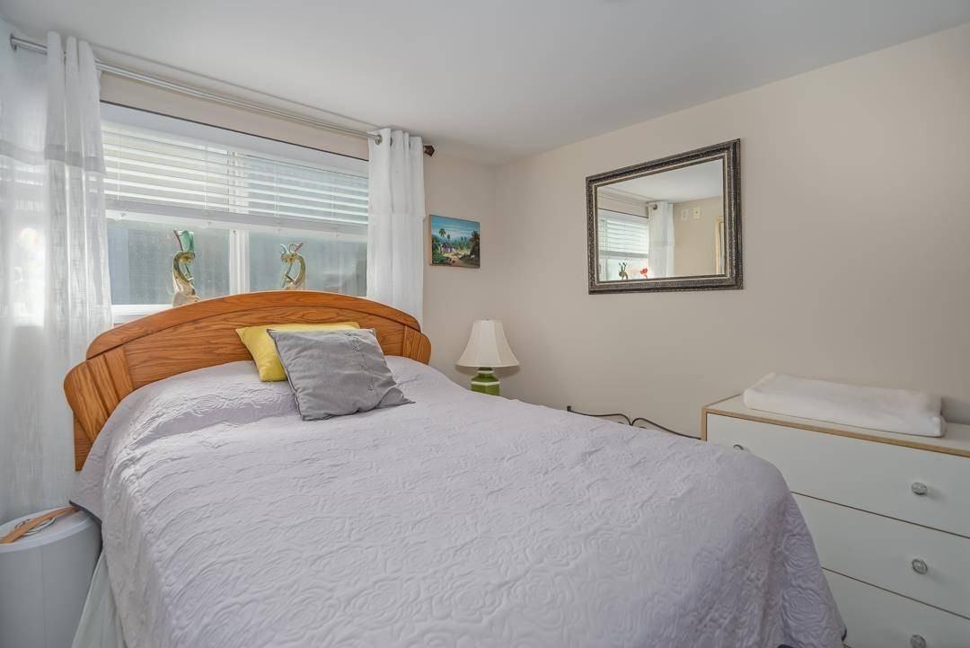 11420 Seabrook Cres - Photo 2 of 16