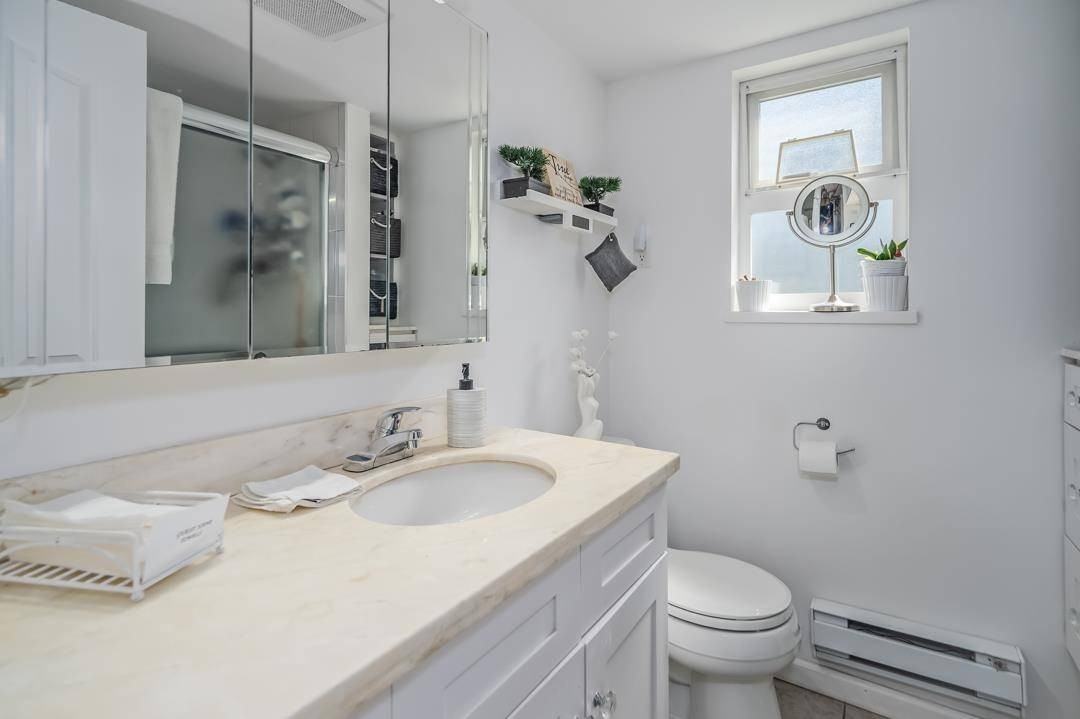 11420 Seabrook Cres - Photo 6 of 16