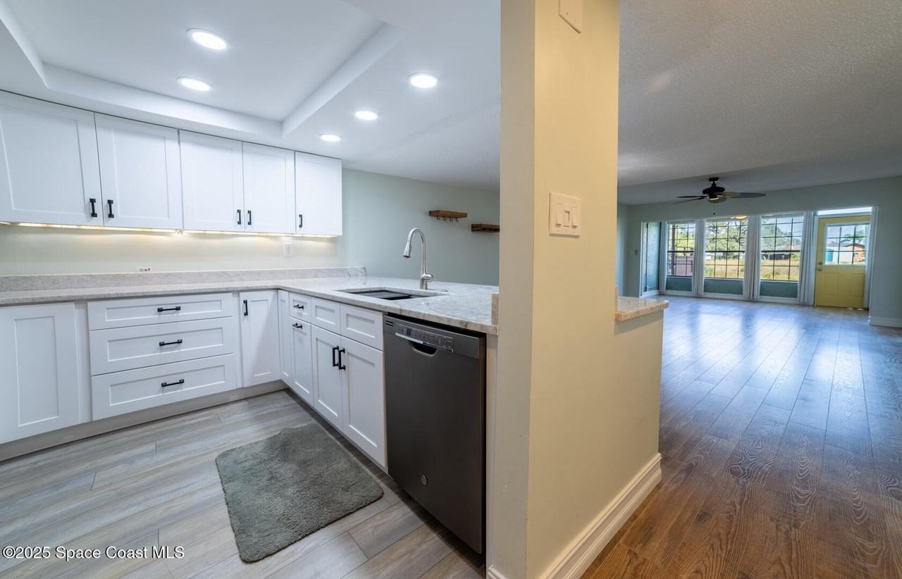 3112 Finsterwald Dr #1 - Photo 3 of 9