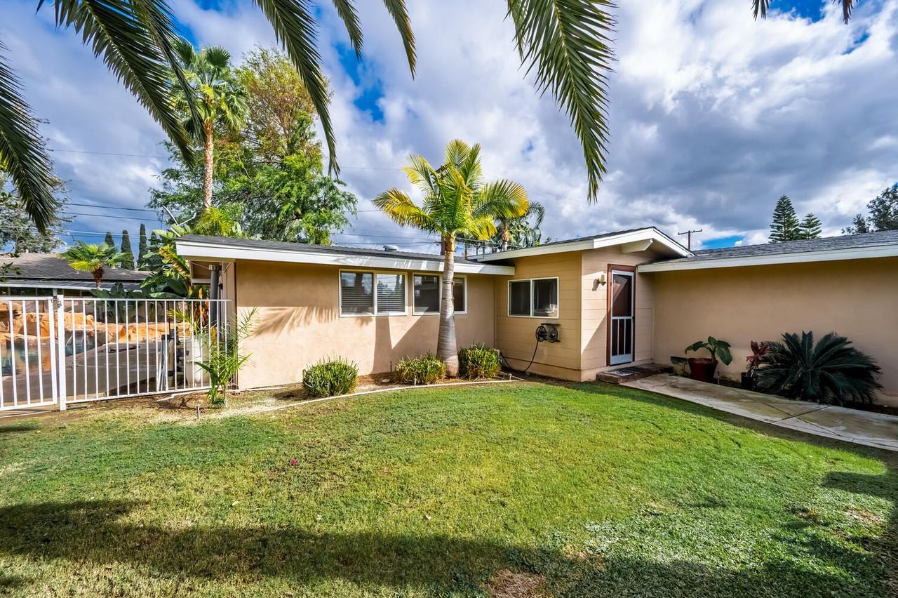 14722 Candeda Pl #1 - Photo 5 of 49