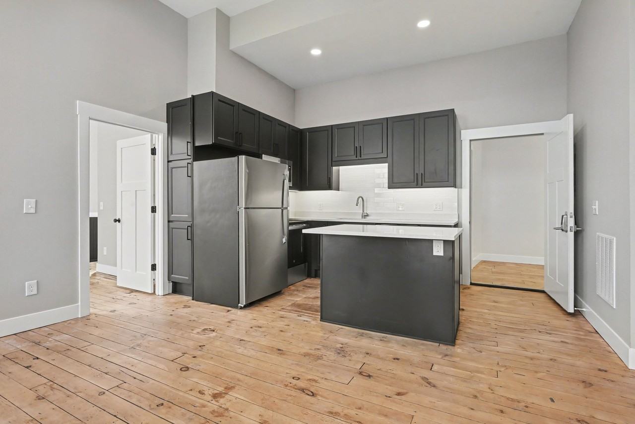 128 Locust St #C - Photo 2 of 17
