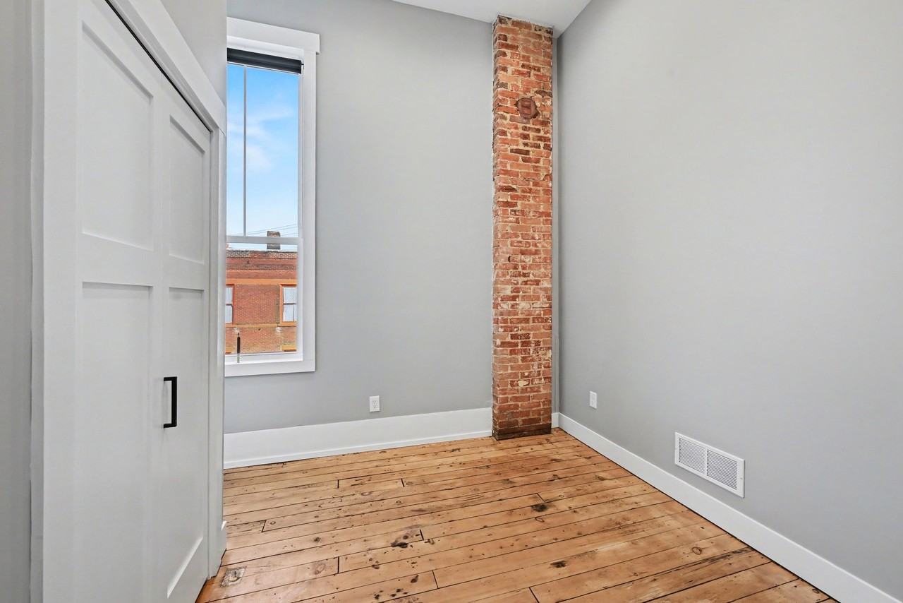 128 Locust St #C - Photo 5 of 17