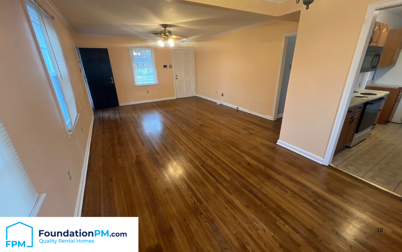 4634 Amboy Rd #1 - Photo 7 of 13