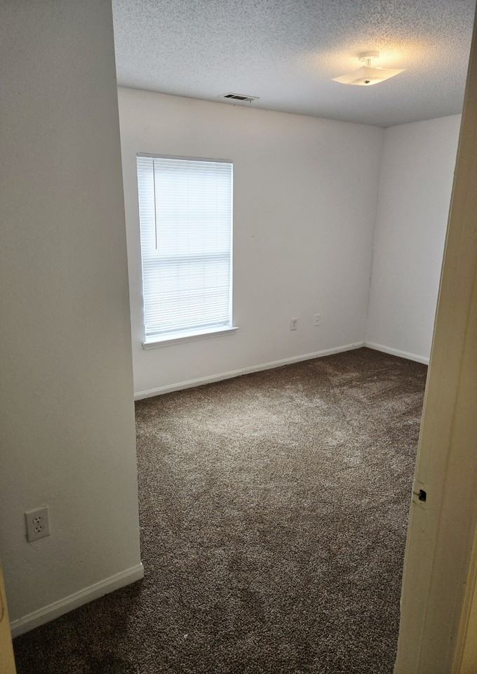 187 Pinnacle RoadApt 104 #187-104 - Photo 7 of 17