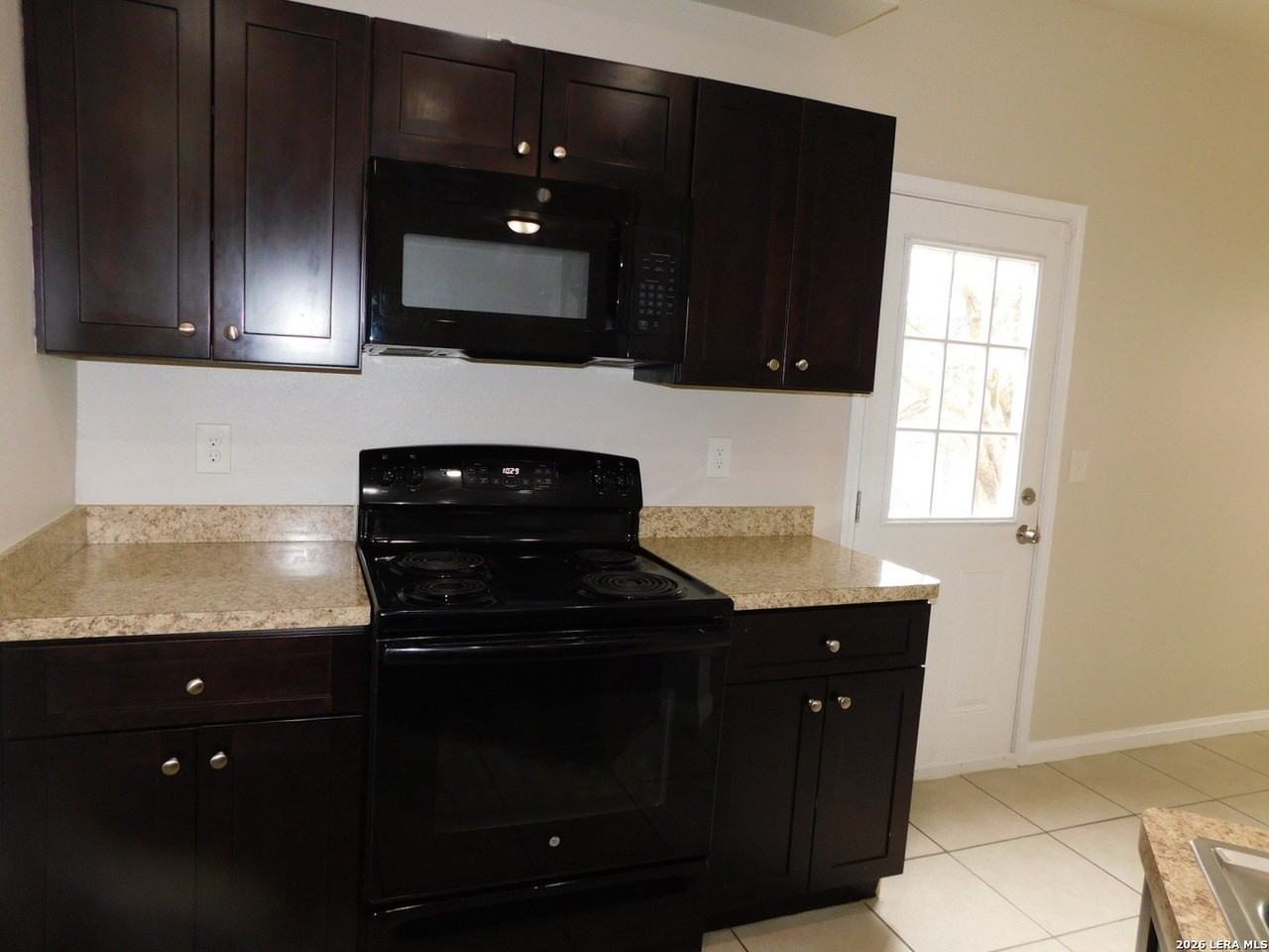 6850 Walnut Valley Dr - Photo 7 of 19