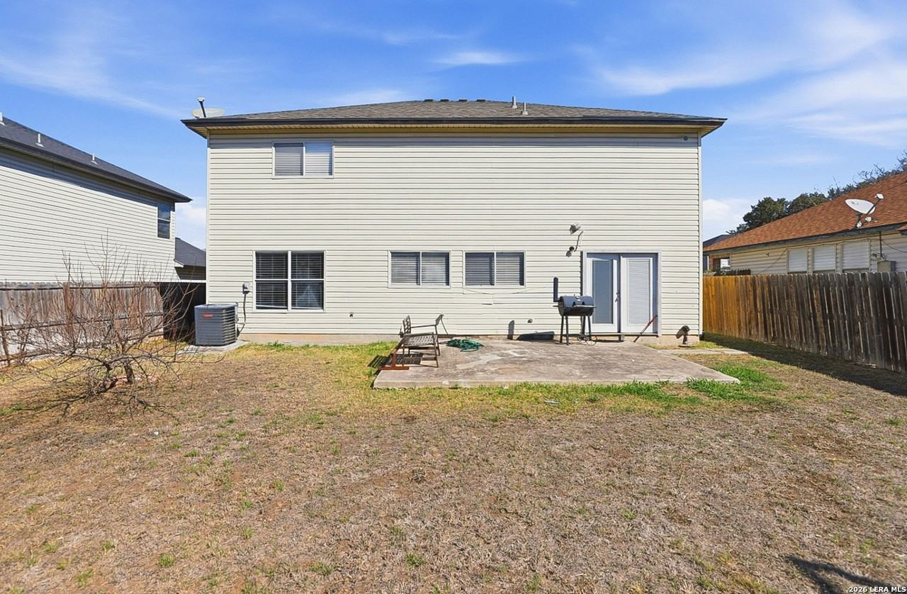 9918 Kelton Dr - Photo 5 of 20