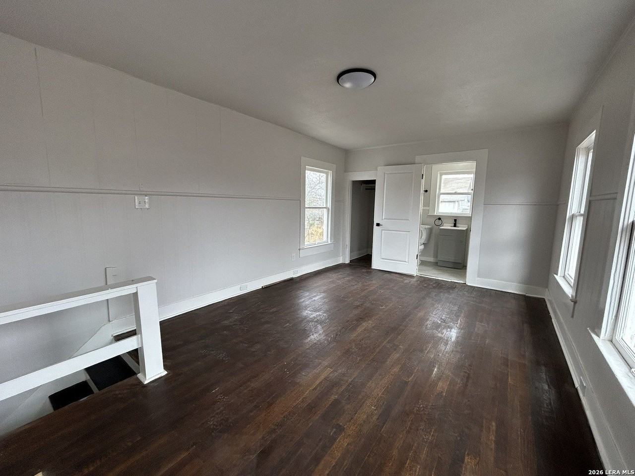 329 Hot Wells Blvd Unit R #R - Photo 2 of 14