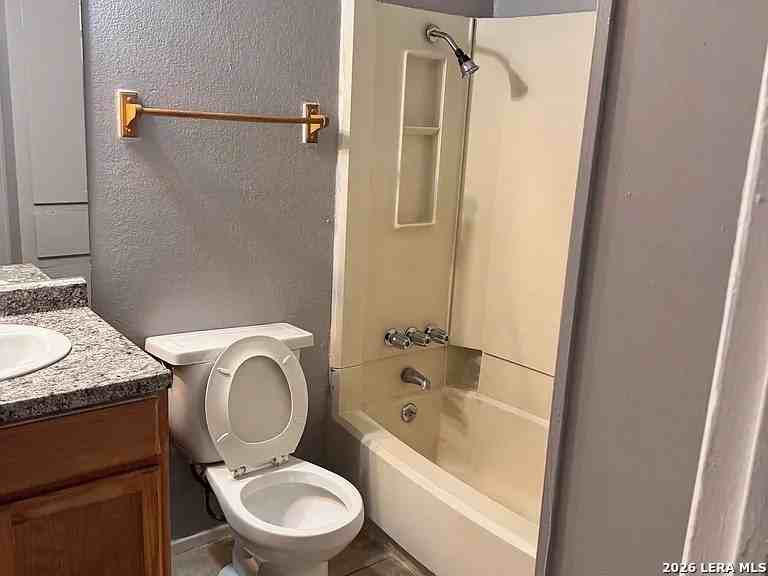 5308 S Pleasant Valley Rd Unit A #A - Photo 4 of 7