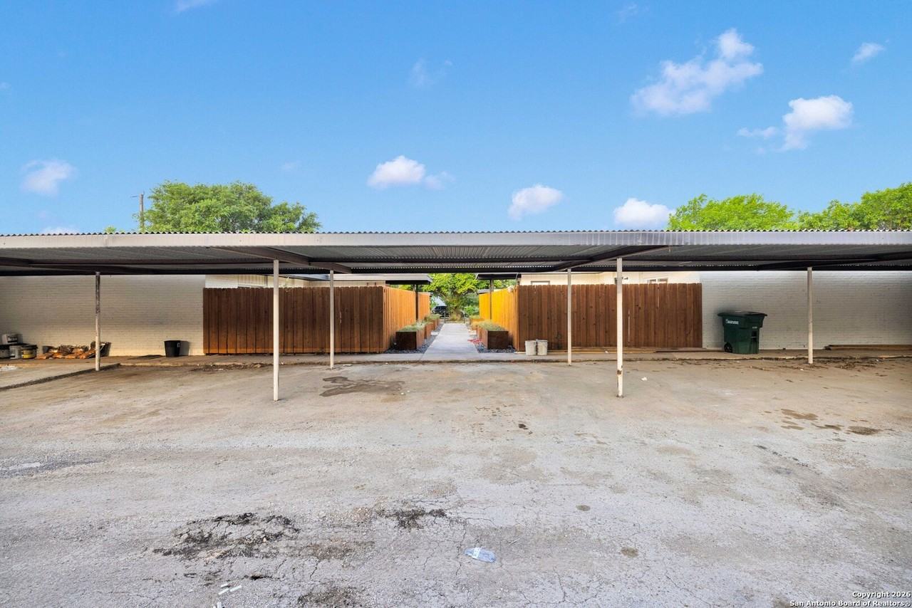 600 Gentleman Rd Apt 2 #2 - Photo 2 of 14