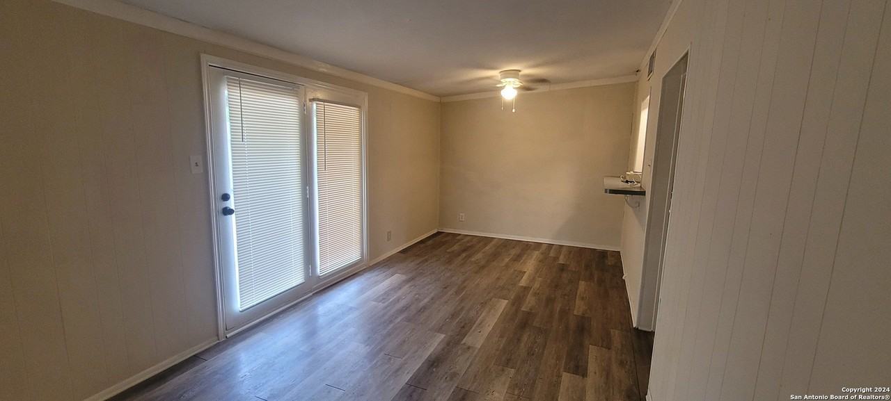 111 Colton Dr - Photo 3 of 5