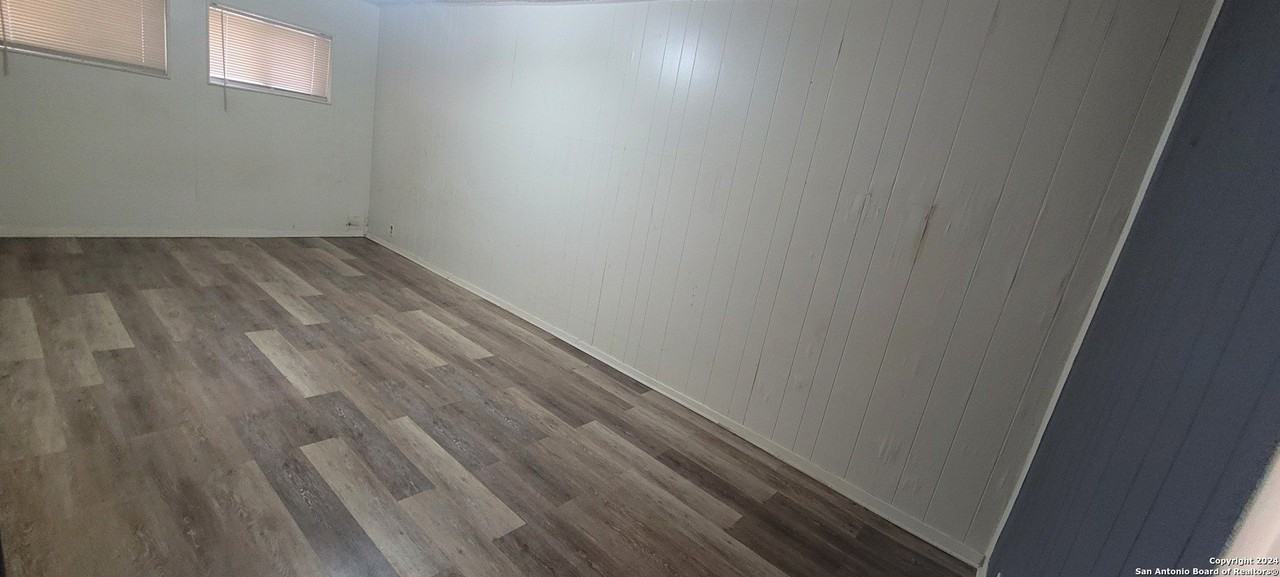 111 Colton Dr - Photo 5 of 5