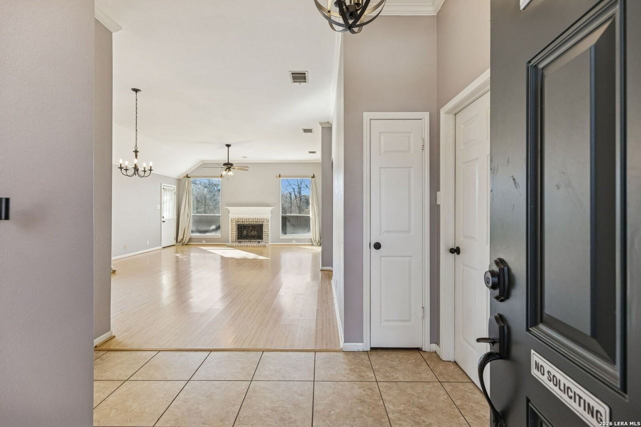 9403 Keegans Woods Dr - Photo 6 of 33