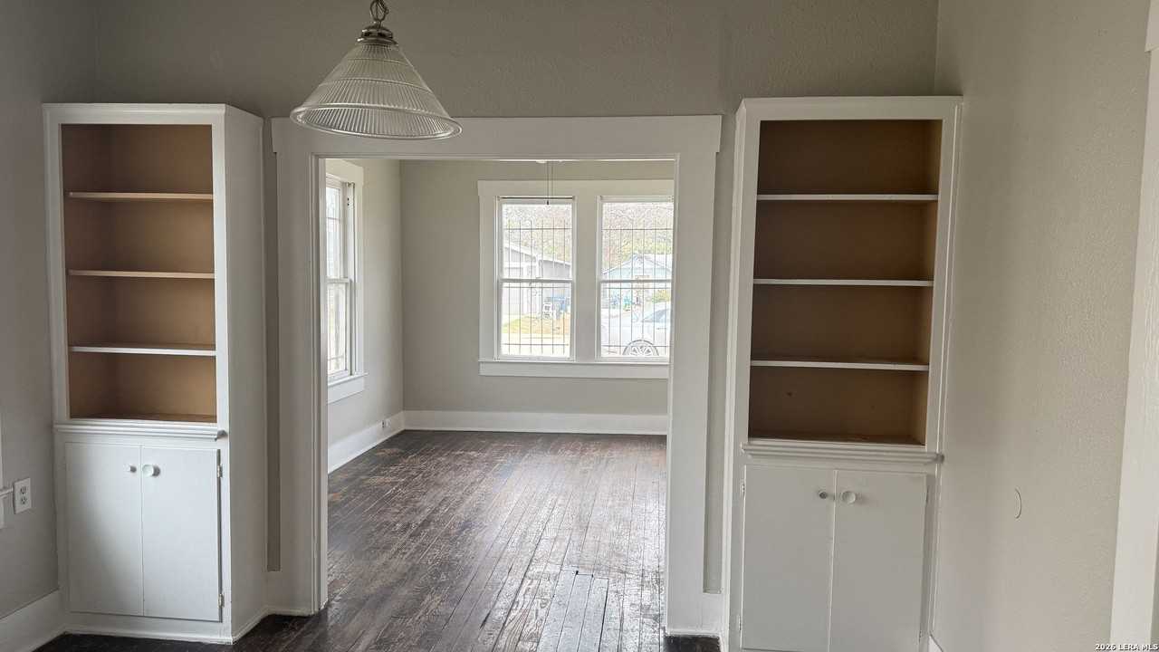 414 Wilcox Ave - Photo 5 of 14