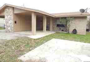featured image of 923 Eikel St