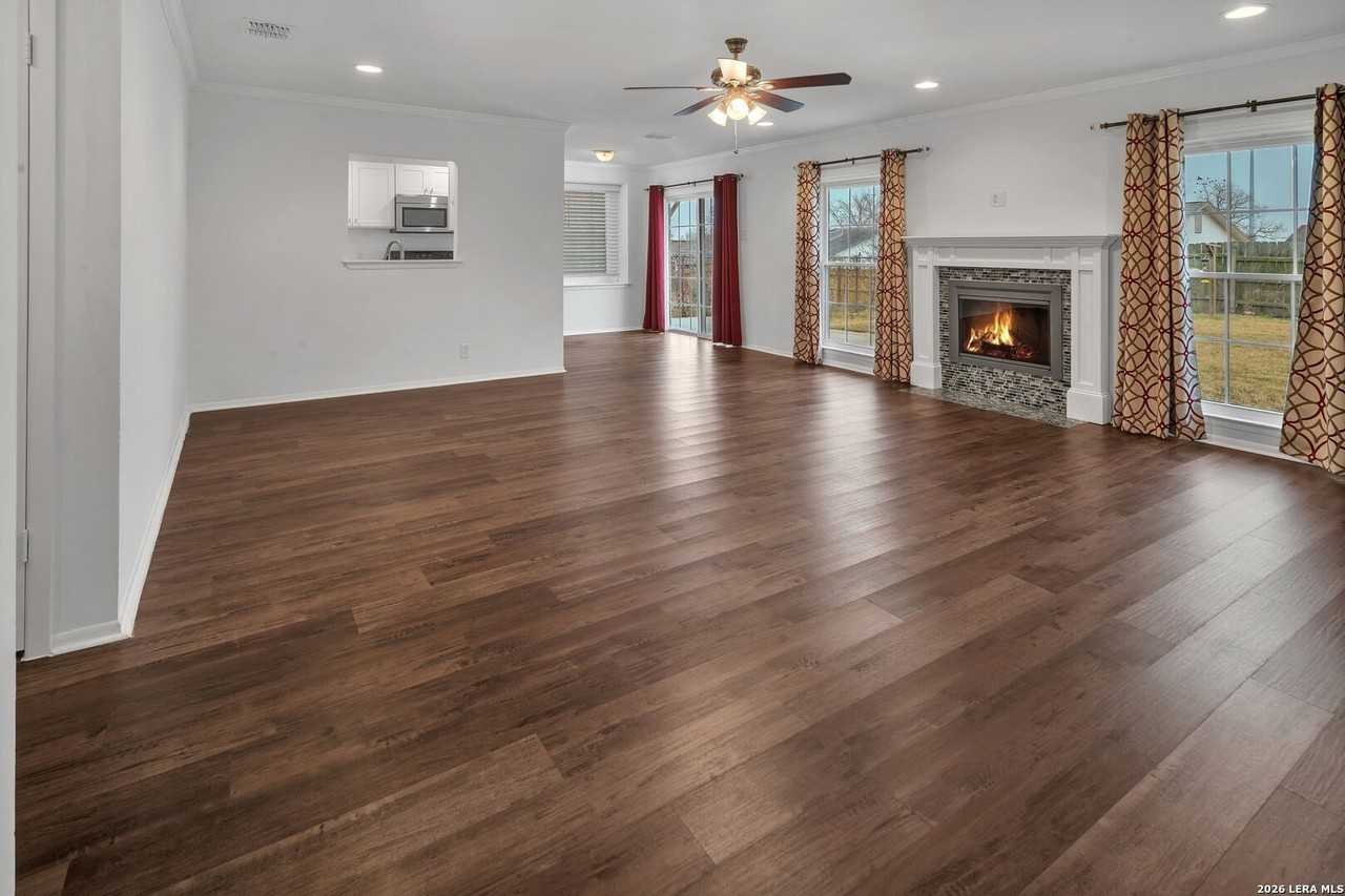 10510 Bounty Dr - Photo 5 of 24