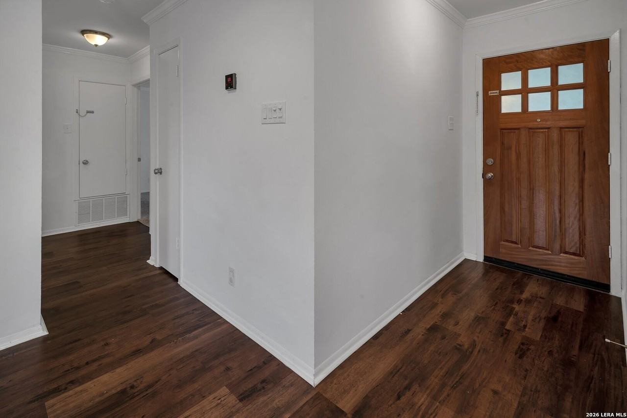 10510 Bounty Dr - Photo 6 of 24