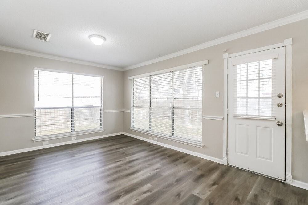 4717 Fallenash Dr - Photo 6 of 17