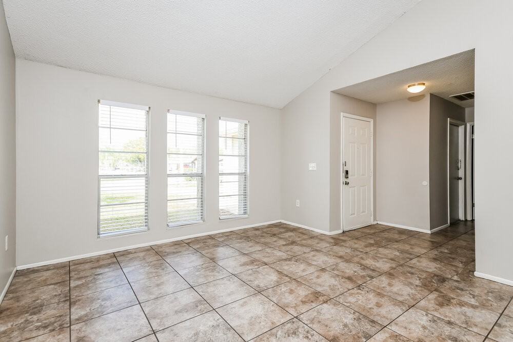 344 Sand Pine Trl - Photo 6 of 19