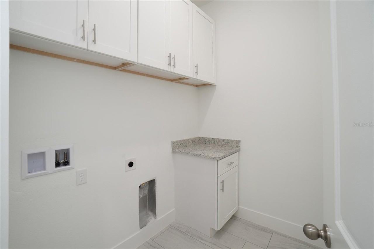 52 Brig Cir E - Photo 7 of 41