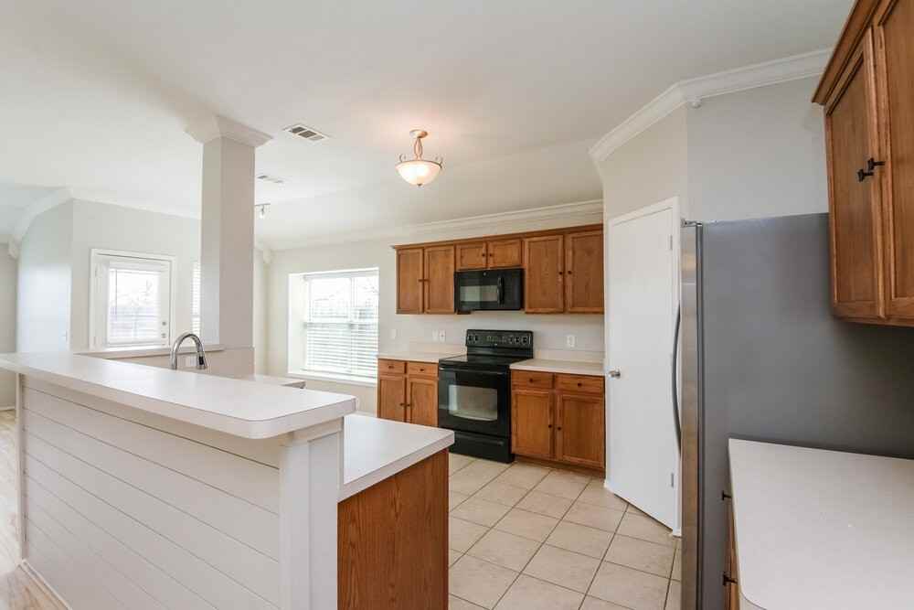 4521 Napa Valley Dr - Photo 7 of 16