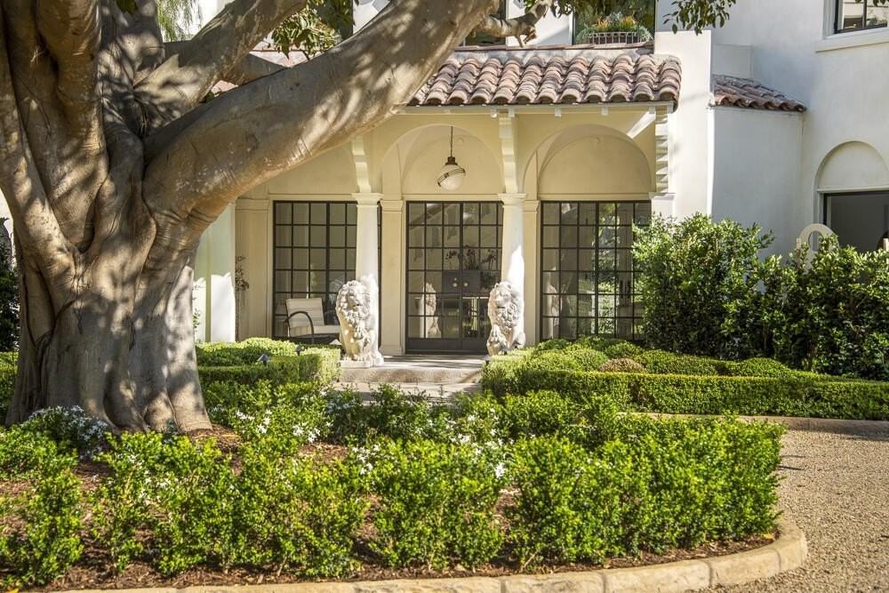 204 Hot Springs Rd - Photo 3 of 50