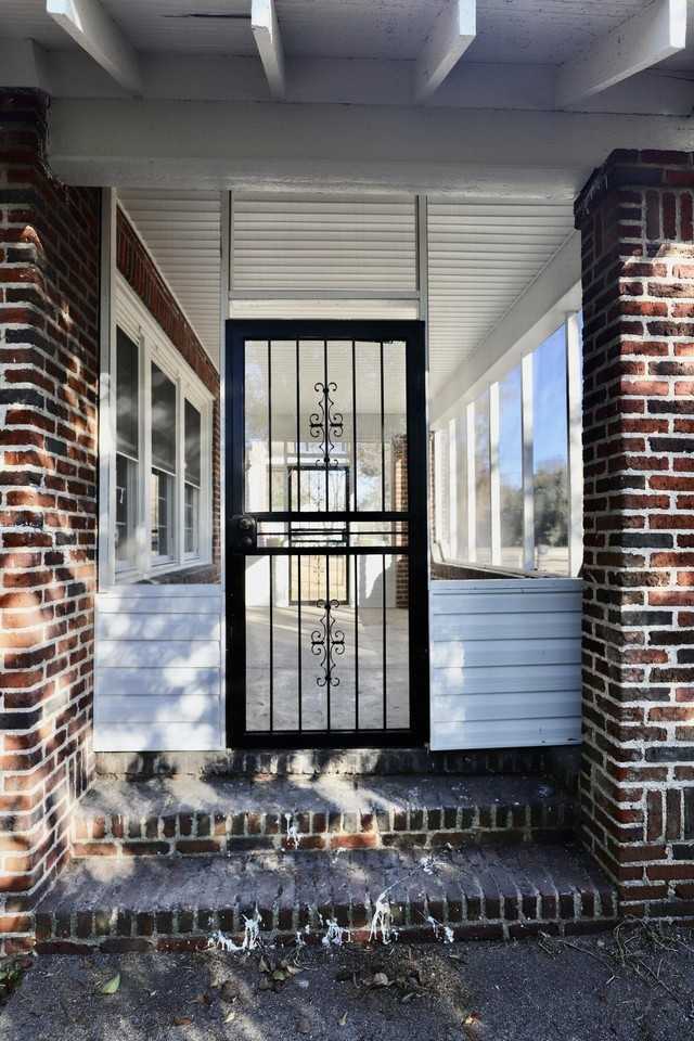 11 Kendrick St - Photo 4 of 50