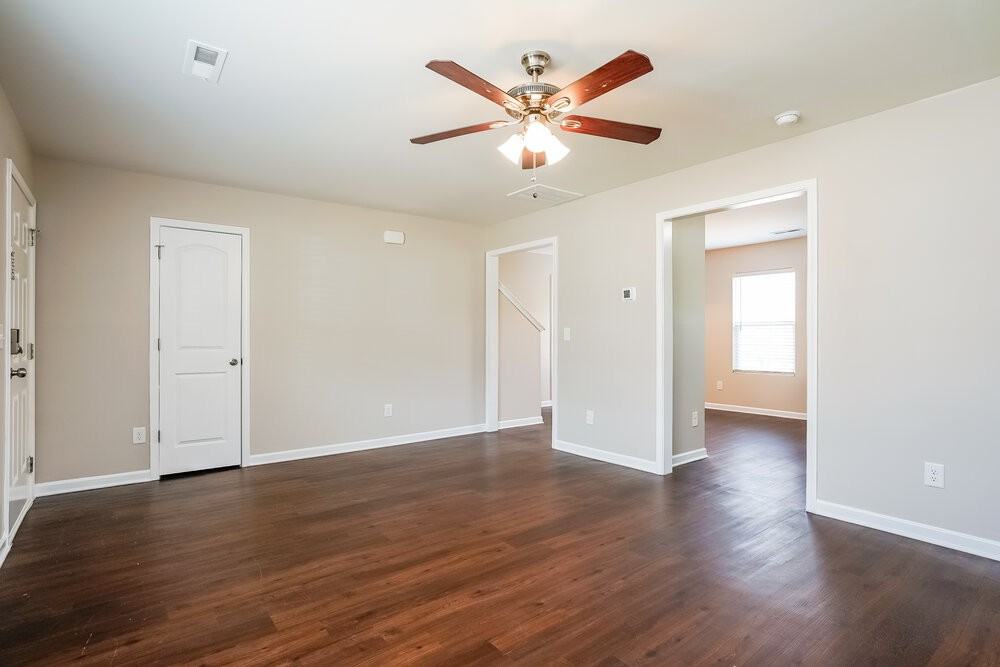 1433 Tamarino Dr - Photo 6 of 17