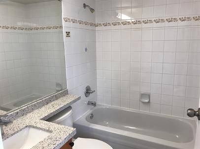 5911 Fullerton #1104 - Photo 7 of 9